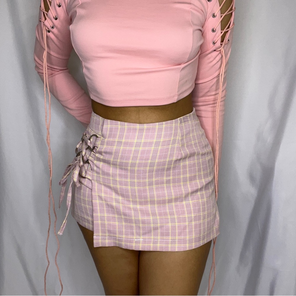 Pink plaid mini skort